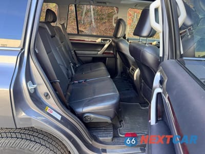 Zdjęcie 6 z 10 samochodu: 2016 LEXUS GX 460 VIN:JTJBM7FX8G5129382 - miniatura