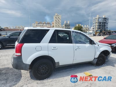 Trzecie zdjęcie samochodu z tyłu: 2005 SATURN VUE VIN:5GZCZ33D25S828967 - miniatura