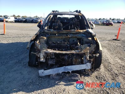 Piąte zdjęcie samochodu w środku: 2019 VOLVO XC40 T4 INSCRIPTION VIN:YV4AC2HL8K2103239 - miniatura