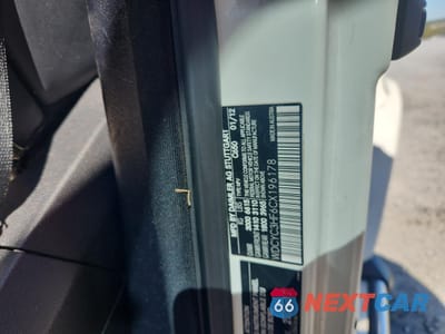 Zdjęcie 13 z 15 samochodu: 2012 MERCEDES-BENZ G 550 VIN:WDCYC3HF6CX196178 - miniatura