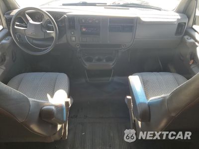 Zdjęcie 8 z 16 samochodu: 2005 CHEVROLET EXPRESS G3500 VIN:1GCHG35V651128927 - miniatura