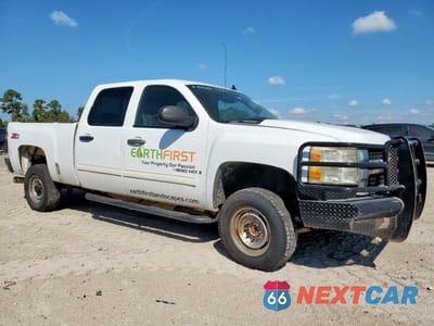 Czwarte zdjęcie samochodu z boku: 2009 CHEVROLET SILVERADO C2500 HEAVY DUTY LT VIN:1GCHC53699F104035 - miniatura