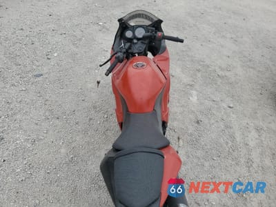 Zdjęcie 6 z 10 samochodu: 2010 KAWASAKI EX250 J VIN:JKAEXMJ19ADA63783 - miniatura