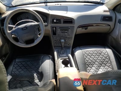 Zdjęcie 8 z 12 samochodu: 2002 VOLVO V70 XC VIN:YV1SZ58D221059884 - miniatura