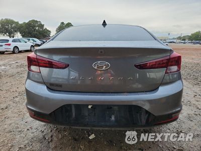 Zdjęcie 6 z 14 samochodu: 2019 HYUNDAI ELANTRA SEL VIN:5NPD84LF7KH440837 - miniatura