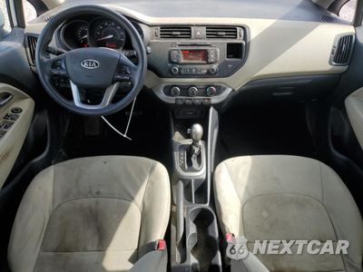 Zdjęcie 8 z 12 samochodu: 2013 KIA RIO LX VIN:KNADM4A39D6106744 - miniatura