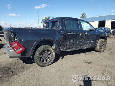 Trzecie zdjęcie samochodu z tyłu: 2019 RAM 1500 LARAMIE VIN:1C6SRFJT6KN823247 - miniatura