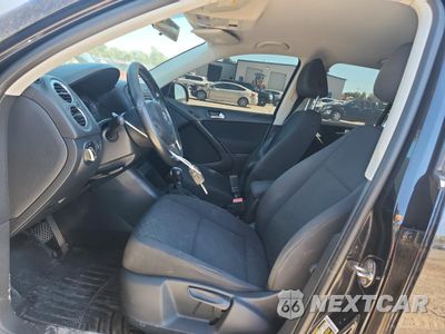 Zdjęcie 7 z 13 samochodu: 2015 VOLKSWAGEN TIGUAN S VIN:WVGAV7AX3FW551857 - miniatura