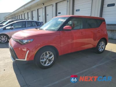 2025 KIA SOUL LX KNDJ23AU2S7272786 - główne zdjęcie licytacji z USA - miniatura