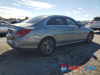 Trzecie zdjęcie samochodu z tyłu: 2016 MERCEDES-BENZ C 300 4MATIC VIN:55SWF4KB2GU154332 - miniatura