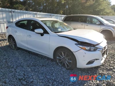 Czwarte zdjęcie samochodu z boku: 2018 MAZDA 3 TOURING VIN:3MZBN1V34JM231191 - miniatura