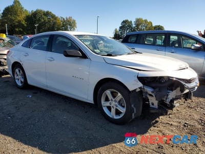 Czwarte zdjęcie samochodu z boku: 2019 CHEVROLET MALIBU LS VIN:1G1ZB5ST2KF191547 - miniatura