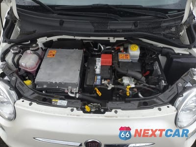 Zdjęcie 11 z 12 samochodu: 2016 FIAT 500 ELECTRIC VIN:3C3CFFGE0GT211006 - miniatura