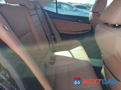 Zdjęcie 10 z 12 samochodu: 2016 LEXUS IS 200T VIN:JTHBA1D24G5021498 - miniatura