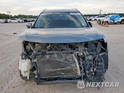 Piąte zdjęcie samochodu w środku: 2018 NISSAN ROGUE S VIN:KNMAT2MT3JP515336 - miniatura