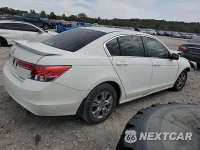 Trzecie zdjęcie samochodu z tyłu: 2011 HOND ACCORD SE VIN:1HGCP2F65BA099235 - miniatura