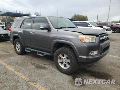 Czwarte zdjęcie samochodu z boku: 2010 TOYOTA 4RUNNER SR5 VIN:JTEZU5JR8A5013259 - miniatura