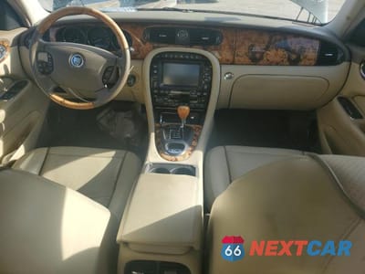 Zdjęcie 8 z 11 samochodu: 2008 JAGUAR XJ8 L VIN:SAJWA79B68SH19648 - miniatura
