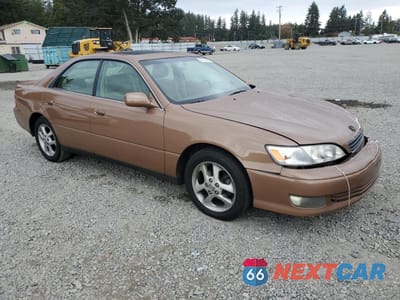 Czwarte zdjęcie samochodu z boku: 2001 LEXUS ES 300 VIN:JT8BF28G110307908 - miniatura