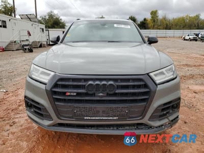 Piąte zdjęcie samochodu w środku: 2019 AUDI SQ5 PRESTIGE VIN:WA1C4AFYXK2116635 - miniatura