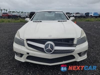 Piąte zdjęcie samochodu w środku: 2011 MERCEDES-BENZ SL 550 VIN:WDBSK7BA3BF161782 - miniatura