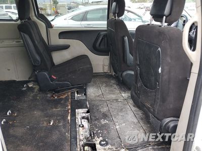 Zdjęcie 11 z 13 samochodu: 2012 DODGE GRAND CARAVAN SE VIN:2C4RDGBG0CR351712 - miniatura