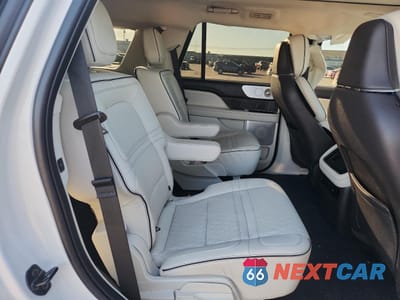 Zdjęcie 11 z 16 samochodu: 2022 LINCOLN NAVIGATOR BLACK LABEL VIN:5LMJJ2TT0NEL17198 - miniatura