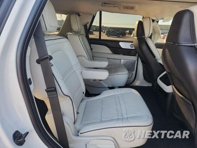 Zdjęcie 11 z 16 samochodu: 2022 LINCOLN NAVIGATOR BLACK LABEL VIN:5LMJJ2TT0NEL17198 - miniatura