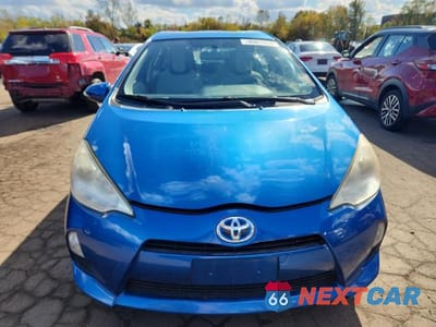Piąte zdjęcie samochodu w środku: 2012 TOYOTA PRIUS C ONE VIN:JTDKDTB37C1507823 - miniatura