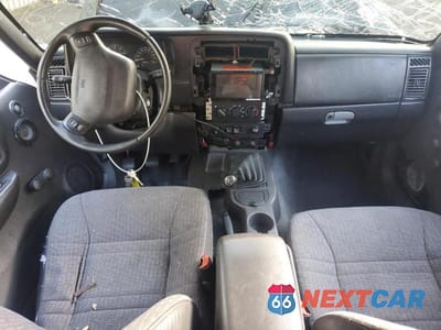 Zdjęcie 8 z 12 samochodu: 1999 JEEP CHEROKEE SE VIN:1J4FT28P3XL595475 - miniatura