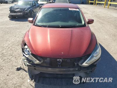 Piąte zdjęcie samochodu w środku: 2017 NISSAN SENTRA S VIN:3N1AB7AP7HL660847 - miniatura