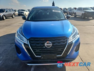 Piąte zdjęcie samochodu w środku: 2023 NISSAN KICKS S VIN:3N1CP5BV8PL564378 - miniatura