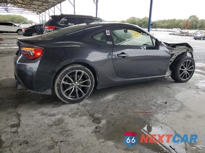 Trzecie zdjęcie samochodu z tyłu: 2017 TOYOTA 86 BASE VIN:JF1ZNAA11H8704586 - miniatura