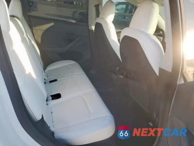 Zdjęcie 11 z 14 samochodu: 2023 TESLA MODEL Y VIN:7SAYGDEE2PA166803 - miniatura
