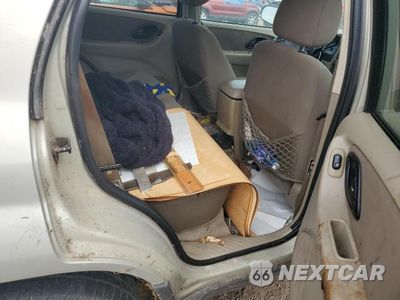 Zdjęcie 10 z 12 samochodu: 2004 FORD ESCAPE XLT VIN:1FMYU03184KA27318 - miniatura