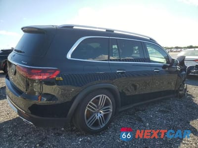 Trzecie zdjęcie samochodu z tyłu: 2025 MERCEDES-BENZ GLS 450 4MATIC VIN:4JGFF5KE9SB440915 - miniatura