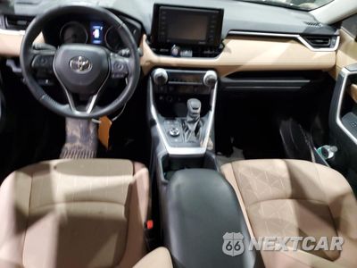 Zdjęcie 8 z 13 samochodu: 2022 TOYOTA RAV4 XLE VIN:JTMRWRFV9ND155529 - miniatura