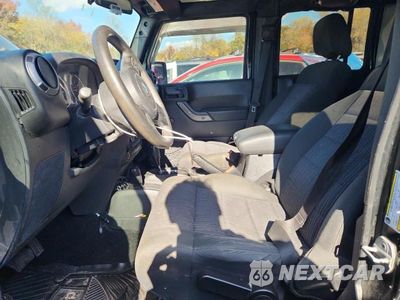 Zdjęcie 7 z 12 samochodu: 2012 JEEP WRANGLER UNLIMITED SPORT VIN:1C4BJWDG6CL220715 - miniatura