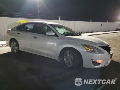 Czwarte zdjęcie samochodu z boku: 2015 NISSAN ALTIMA 3.5S VIN:1N4BL3AP7FC161715 - miniatura