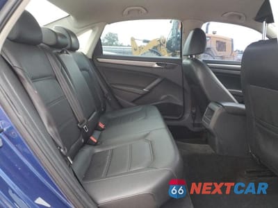 Zdjęcie 10 z 12 samochodu: 2017 VOLKSWAGEN PASSAT R-LINE VIN:1VWDT7A33HC065118 - miniatura