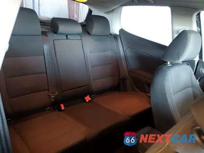 Zdjęcie 10 z 12 samochodu: 2012 VOLKSWAGEN GOLF VIN:WVWAB7AJ3CW247903 - miniatura