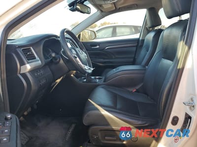 Zdjęcie 7 z 13 samochodu: 2015 TOYOTA HIGHLANDER HYBRID LIMITED VIN:5TDDCRFH2FS011338 - miniatura
