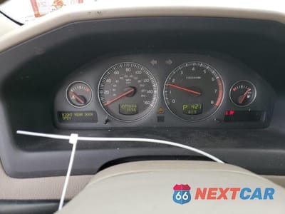Zdjęcie 9 z 13 samochodu: 2006 VOLVO V70 VIN:YV1SW612662570909 - miniatura