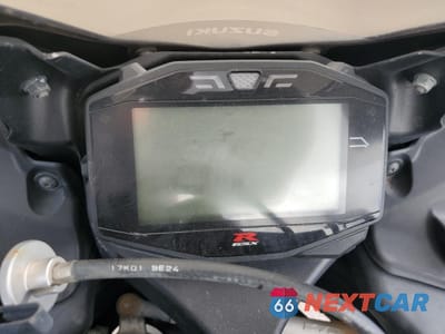 Zdjęcie 7 z 9 samochodu: 2019 SUZUKI GSX-R1000 VIN:JS1DM11F3K7100001 - miniatura