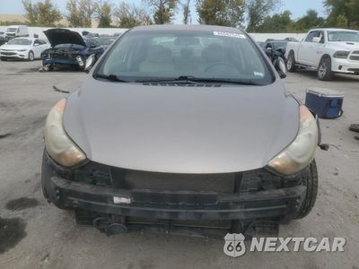 Piąte zdjęcie samochodu w środku: 2011 HYUNDAI ELANTRA GLS VIN:5NPDH4AE3BH035763 - miniatura