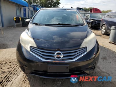 Piąte zdjęcie samochodu w środku: 2015 NISSAN VERSA NOTE S VIN:3N1CE2CP1FL425342 - miniatura