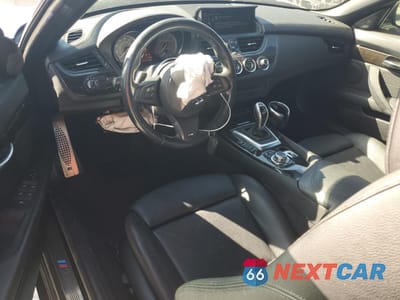 Zdjęcie 8 z 13 samochodu: 2015 BMW Z4 SDRIVE35IS VIN:WBALM1C53FE634491 - miniatura
