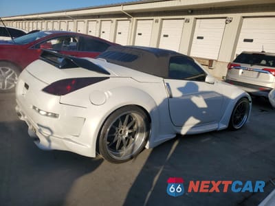 Trzecie zdjęcie samochodu z tyłu: 2005 NISSAN 350Z ROADSTER VIN:JN1AZ36A75M752003 - miniatura