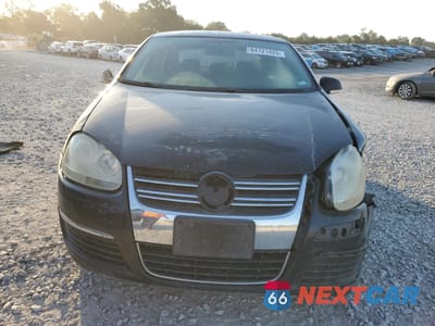 Piąte zdjęcie samochodu w środku: 2007 VOLKSWAGEN JETTA 2.5 OPTION PACKAGE 1 VIN:3VWRF71KX7M030917 - miniatura
