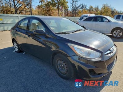 Czwarte zdjęcie samochodu z boku: 2014 HYUNDAI ACCENT GLS VIN:KMHCT4AEXEU777559 - miniatura